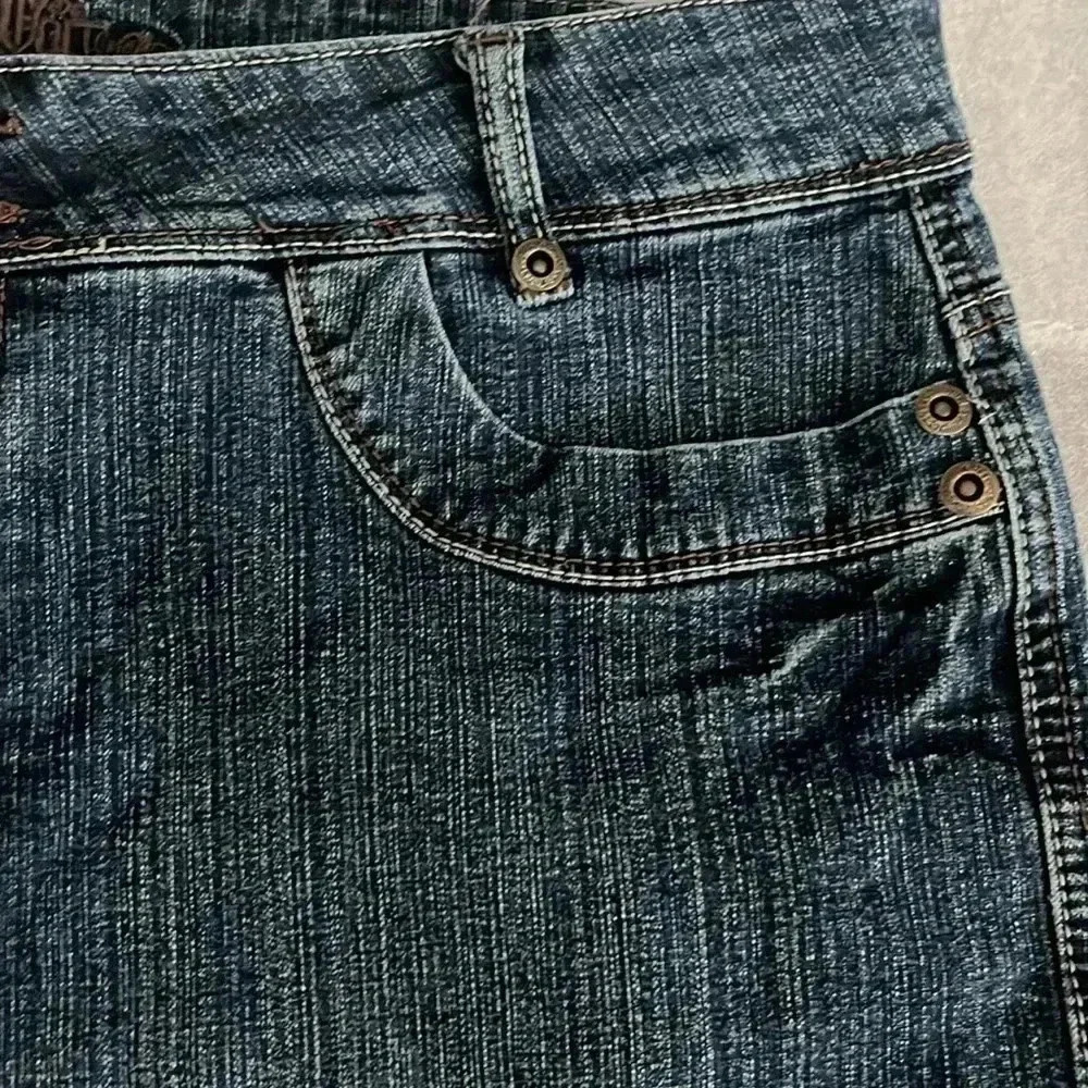 [12]Vintage Revolt Dark Wash Jeans Shorts  with folded Hem - Picture 3 of 7